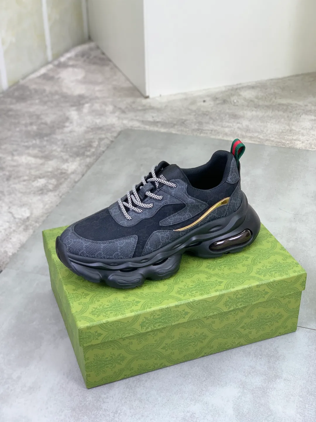 Men's men's shoes 💰P440💰 [New model] (GUCCI) official website's latest 🎁🎁casual and fashionable men's shoes 👟, hot style 💥 style is simple and elegant, exclusive for trendy men. Unique official website's latest brand double G elements Original 👑Gucci decoration, fashionable and generous, the fabric is original frosted calfskin✅Fully imported first-layer pigskin lining, the official website specifies wear-resistant, lightweight original rubber casual outsole, the classic model is taken in real life🎬38-44 4️⃣ colors available